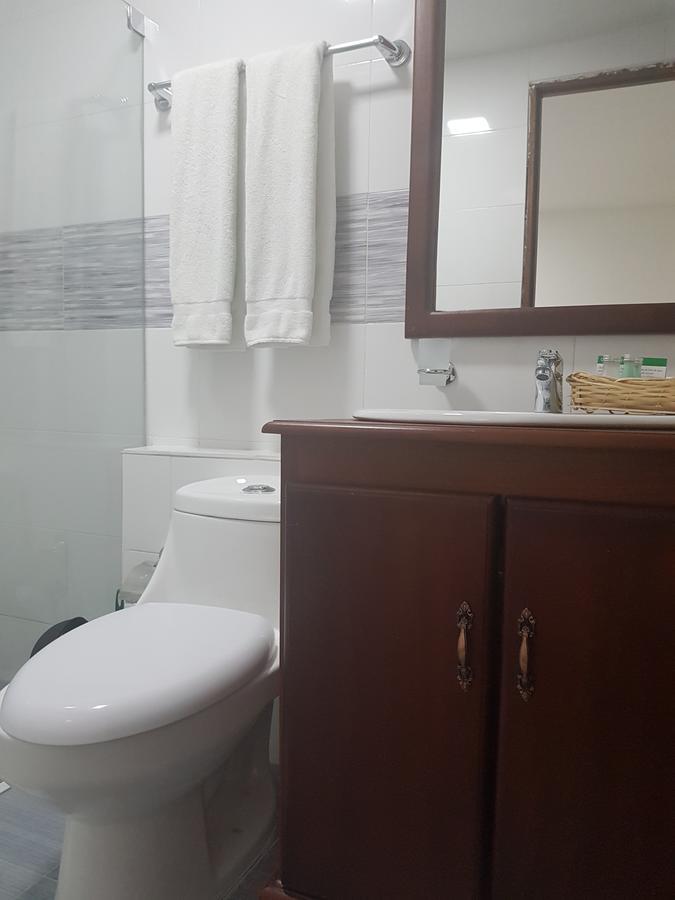 Simon Bolivar Hotel *